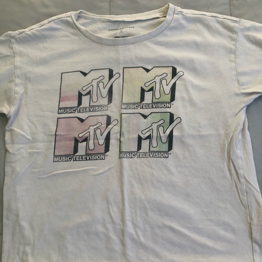 American Eagle MTV short top shirt